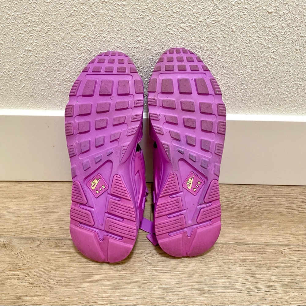 Nike Air Huarache Gladiator QS Sandals Fuchsia Glow women’s size 11 - Picture 11 of 12